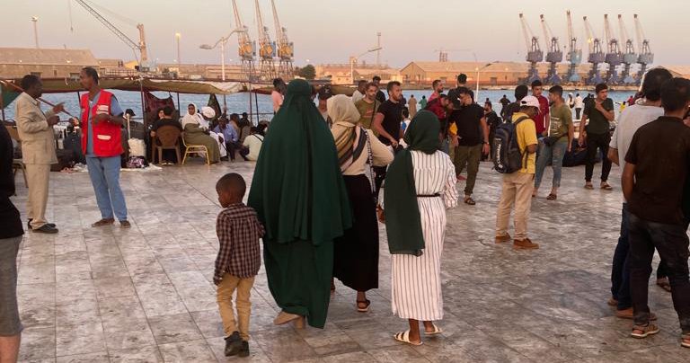 Syrians trapped in Sudan turning to smugglers to escape